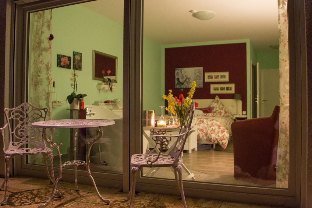 Hotel Haus Kallenberg Herbrechtingen エクステリア 写真