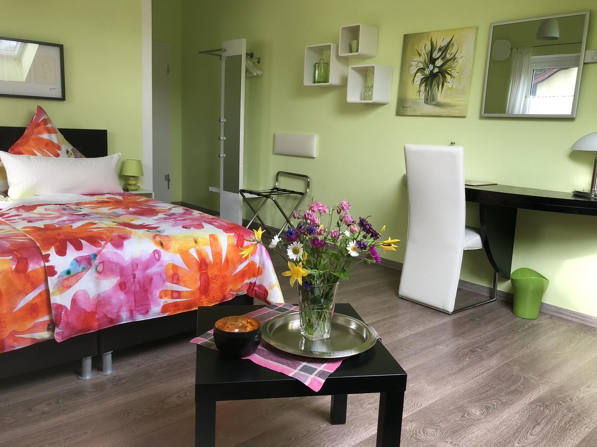 Hotel Haus Kallenberg Herbrechtingen エクステリア 写真